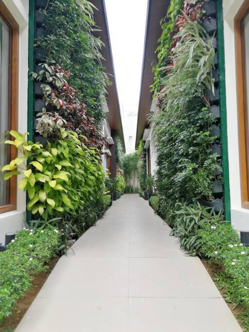 Adria Residences - Emerald Garden - 2 Bedroom Unit For 4 Person Manila Exterior foto