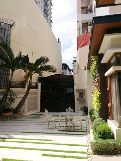 Adria Residences - Emerald Garden - 2 Bedroom Unit For 4 Person Manila Exterior foto